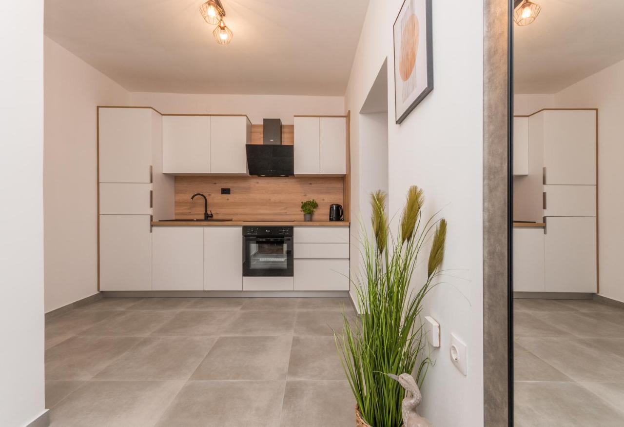 Apartmani A&M 比奥格勒·纳·莫鲁 外观 照片