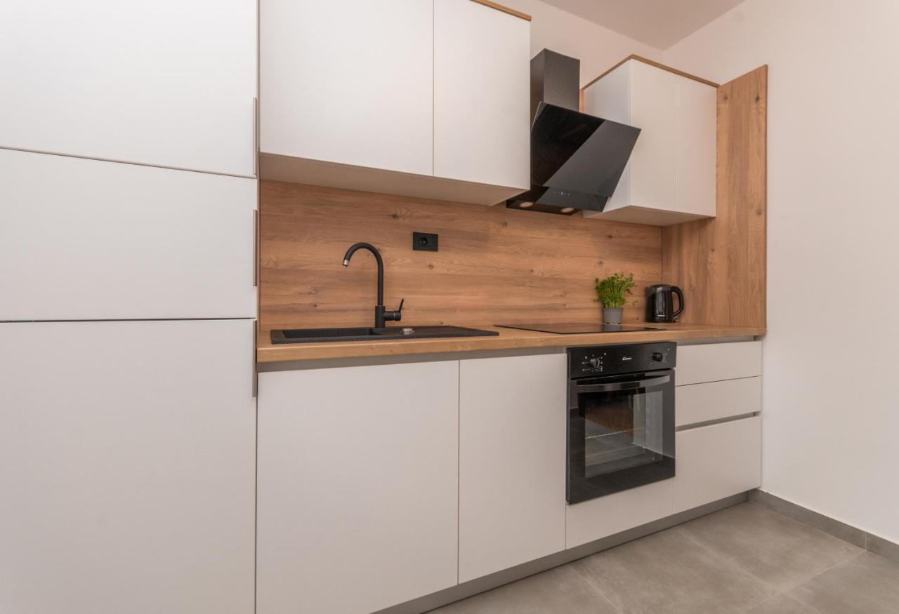 Apartmani A&M 比奥格勒·纳·莫鲁 外观 照片