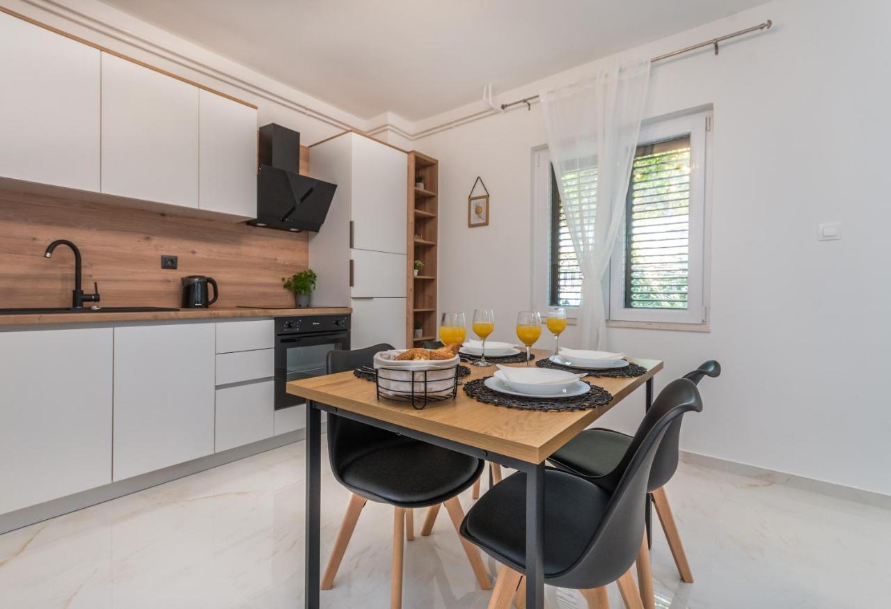 Apartmani A&M 比奥格勒·纳·莫鲁 外观 照片