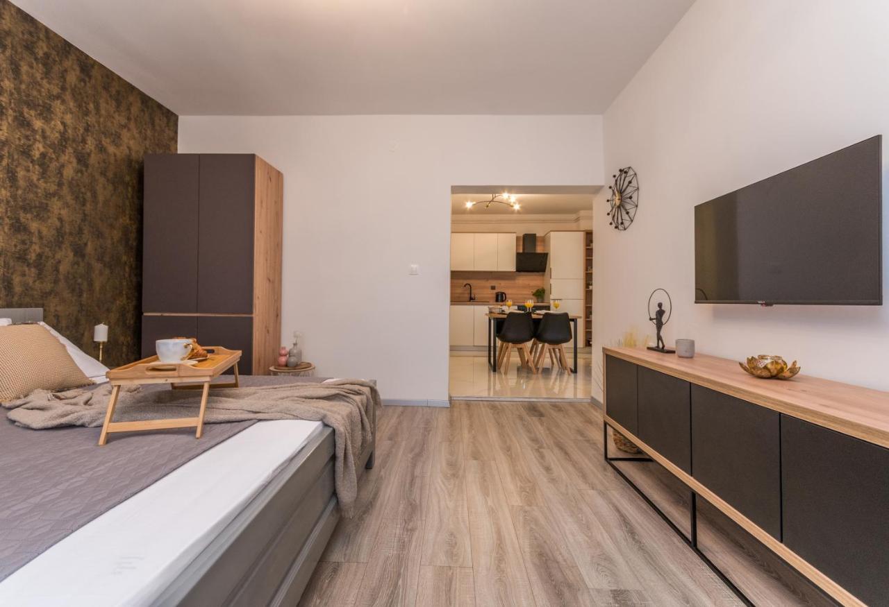 Apartmani A&M 比奥格勒·纳·莫鲁 外观 照片