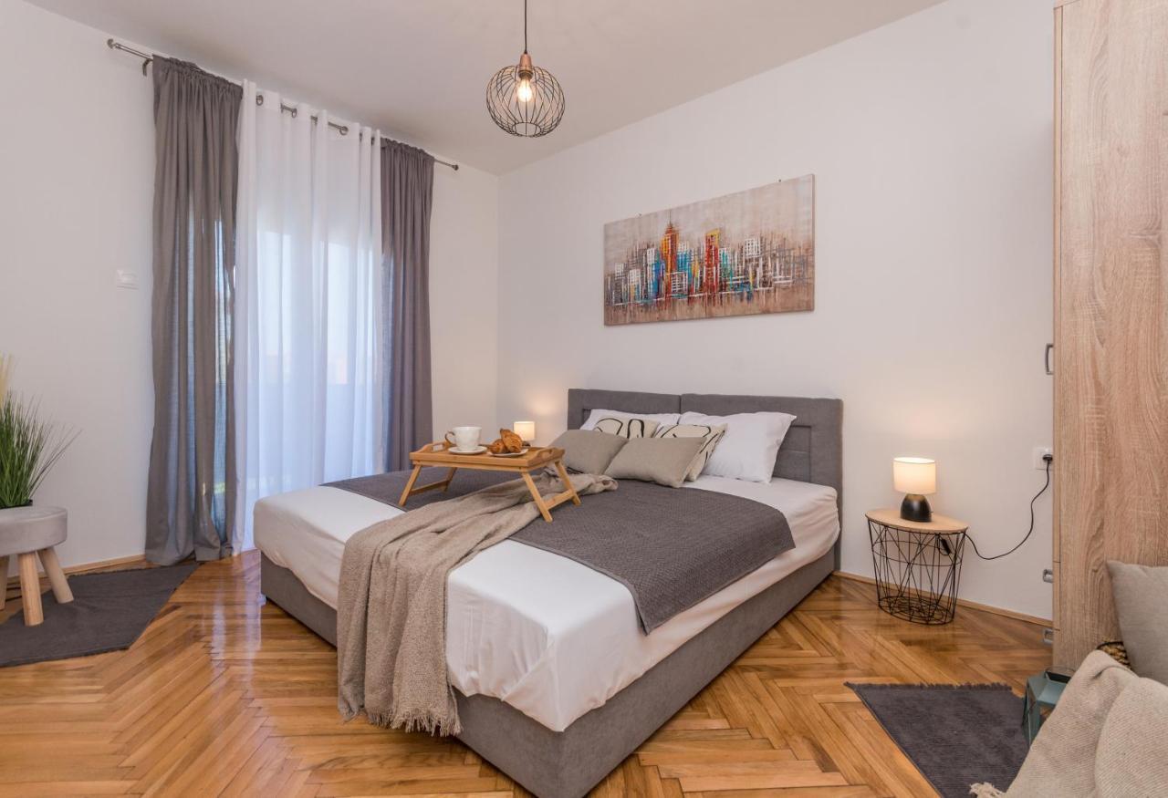 Apartmani A&M 比奥格勒·纳·莫鲁 外观 照片